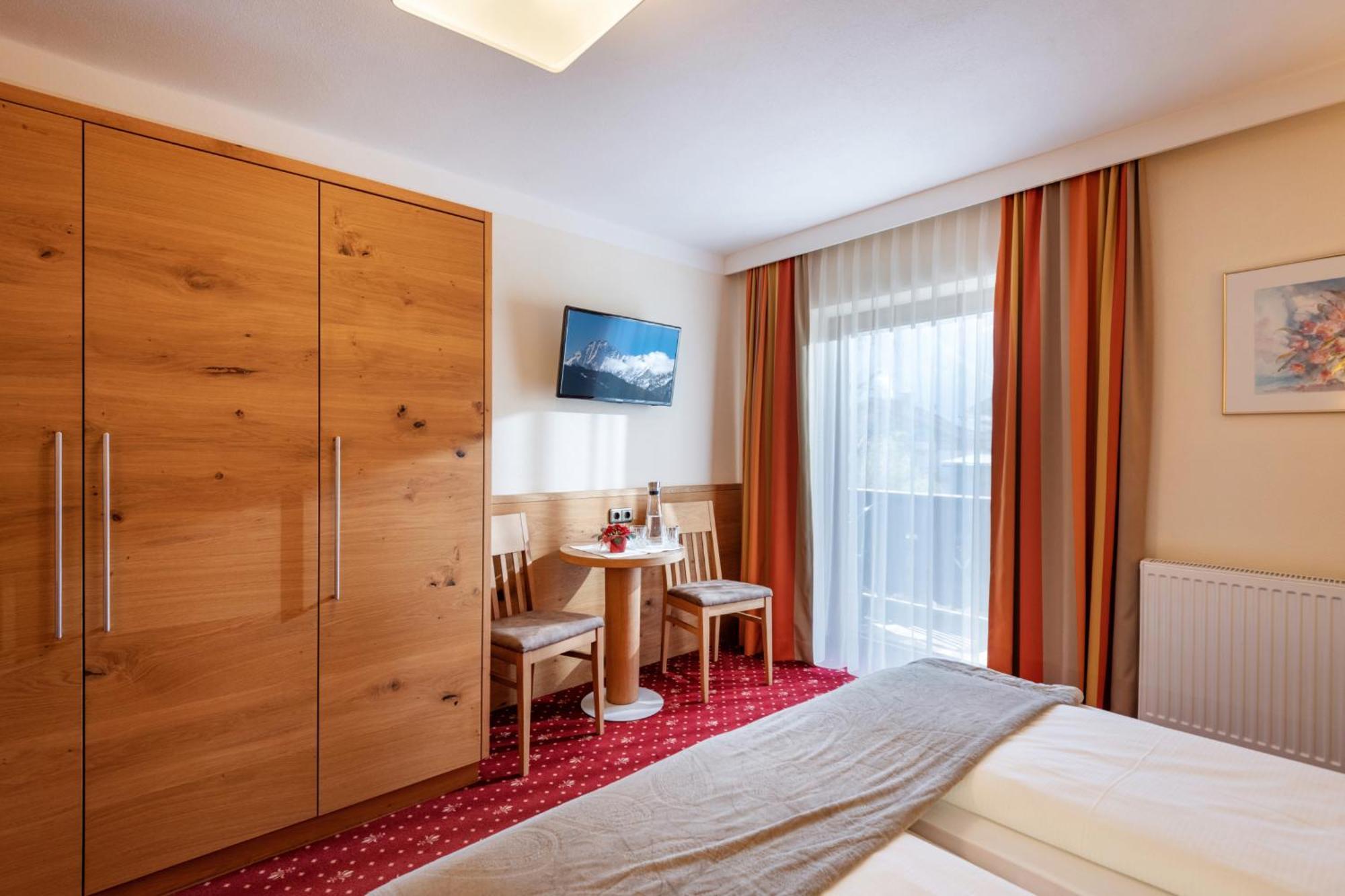 Hotel Garni Birkenhof 메이른호픈 외부 사진